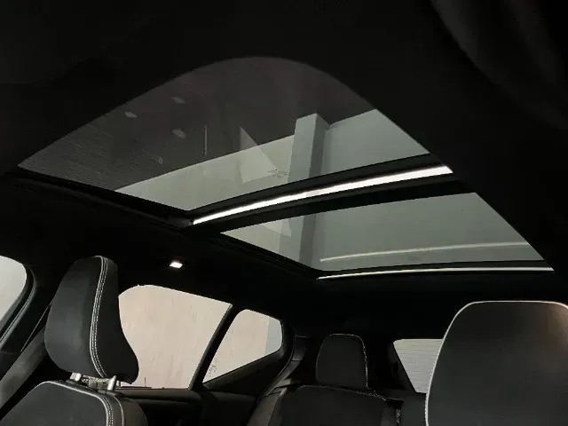 Volvo XC40 Recharge - Imagem 12