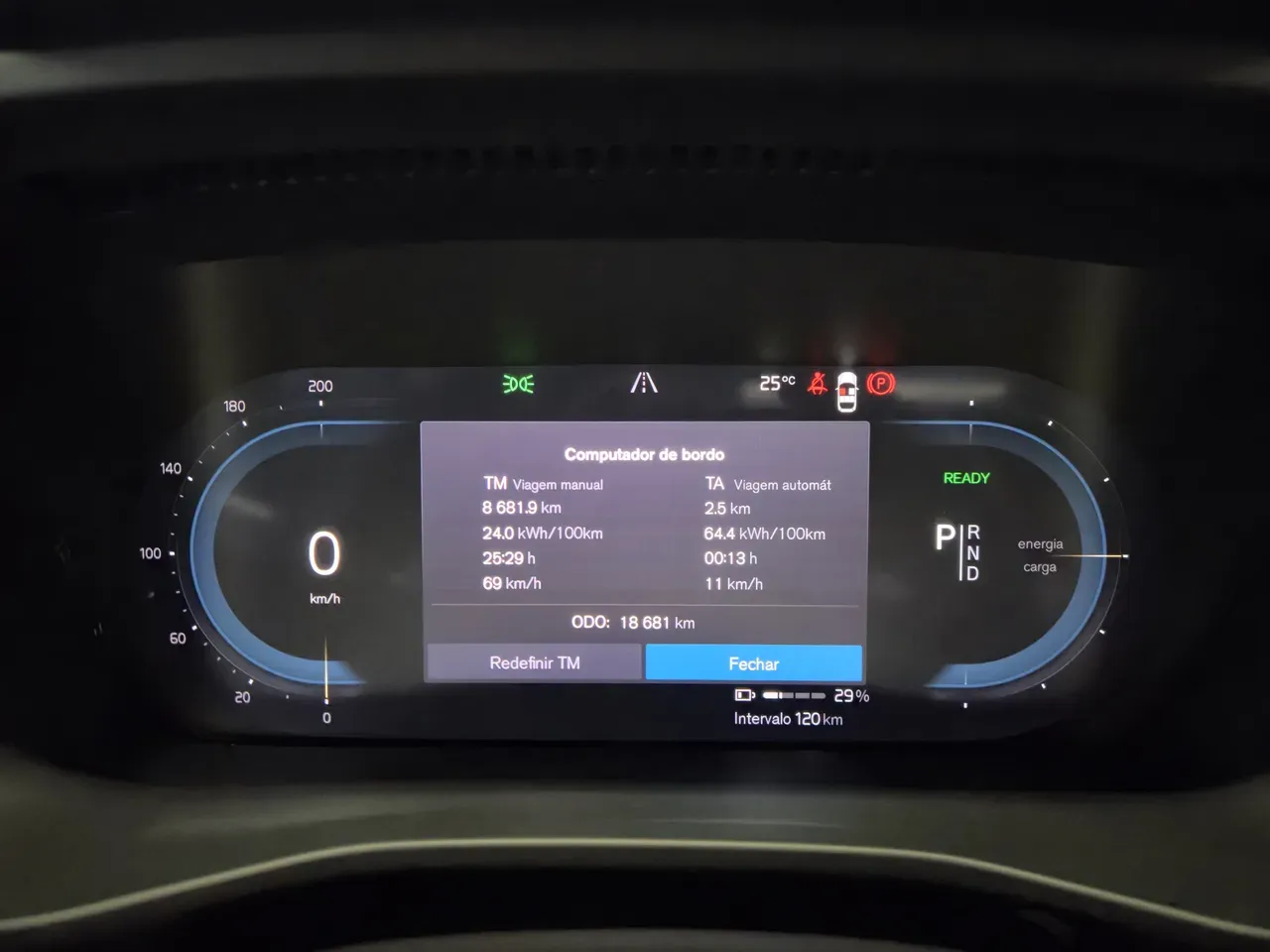 Volvo XC40 Recharge - Imagem 13