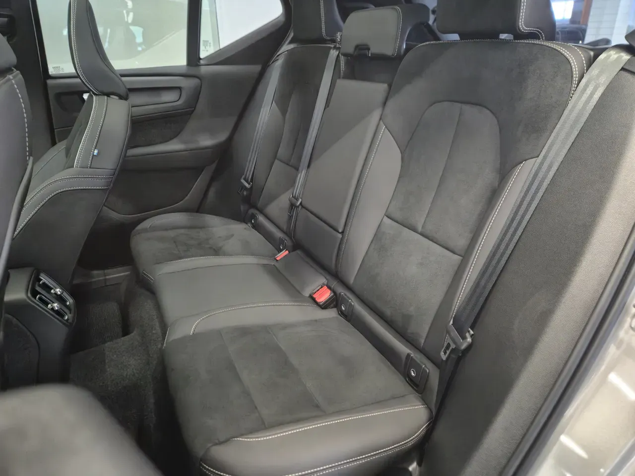 Volvo XC40 Recharge - Imagem 17