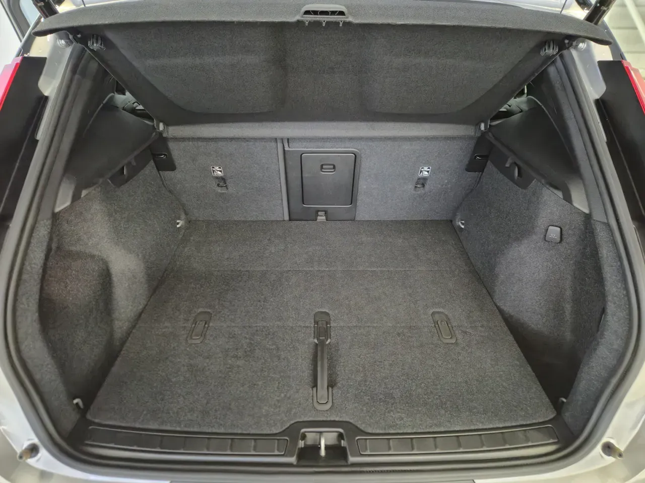 Volvo XC40 Recharge - Imagem 19