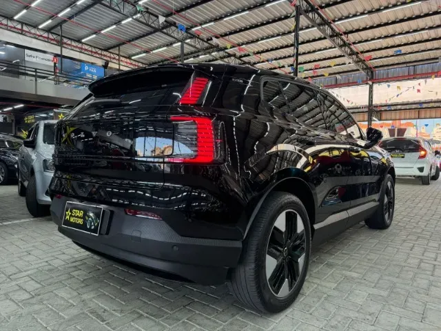 Volvo EX30 - Imagem 6