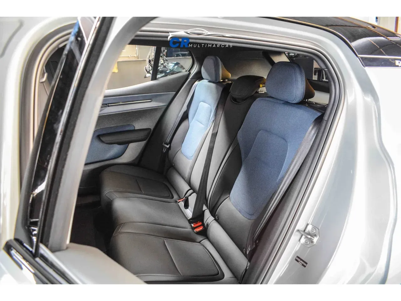 Volvo EX30 - Imagem 7