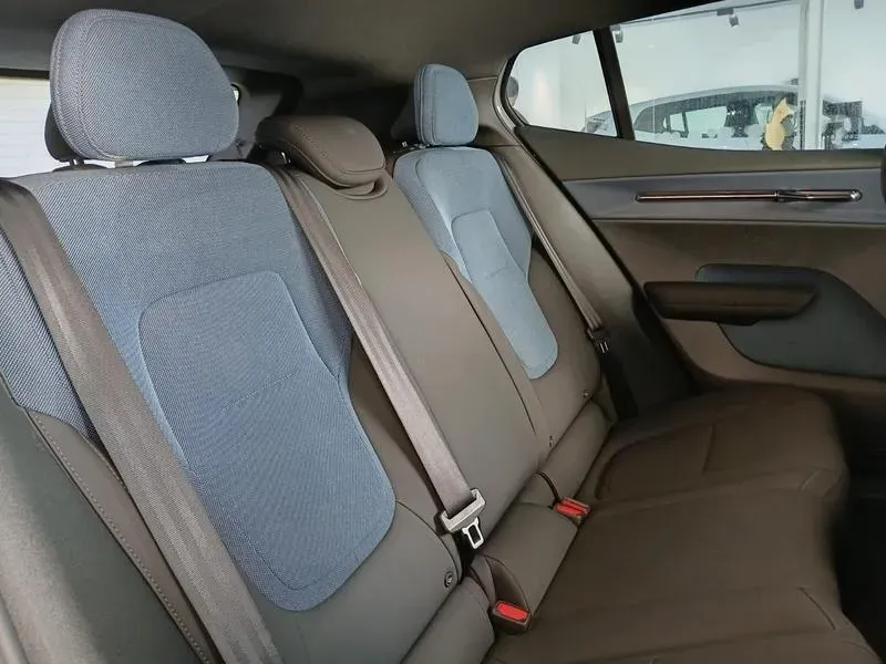 Volvo EX30 - Imagem 15