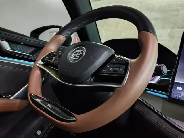 BYD Tang - Imagem 15