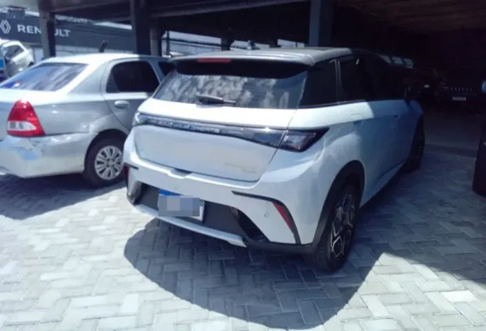 BYD Dolphin Plus - Imagem 3