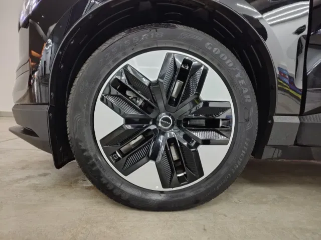 Volvo EX30 - Imagem 7