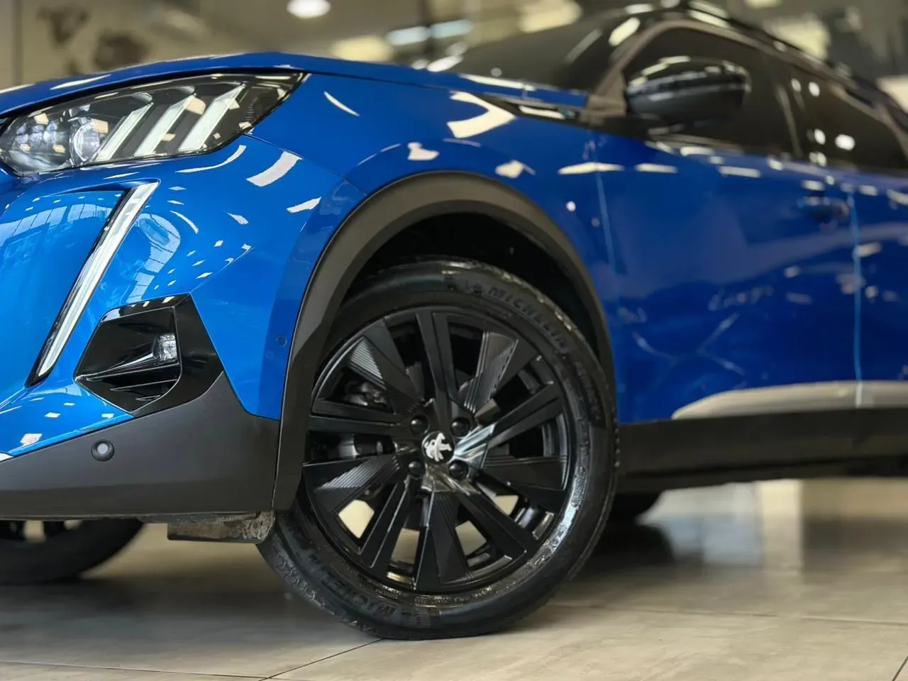 Peugeot E-2008 - Imagem 4