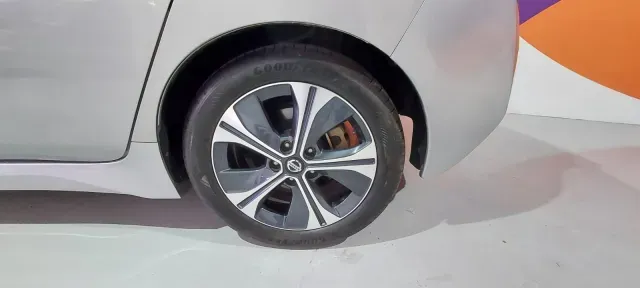 Nissan Leaf - Imagem 5