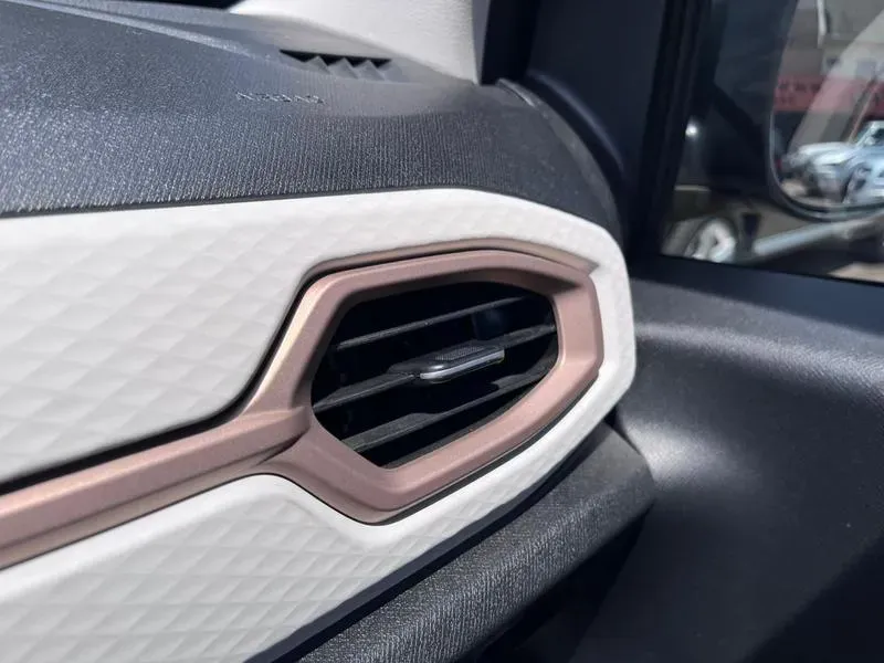 JAC E-JS1 - Imagem 20