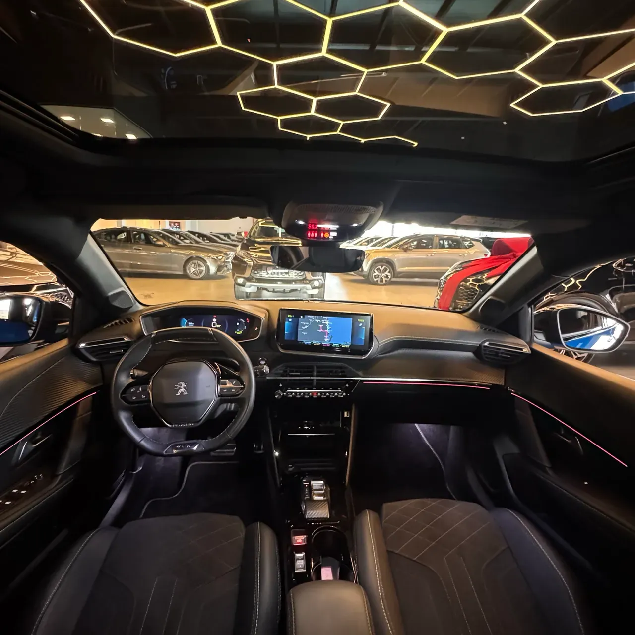 Peugeot E-208 - Imagem 4