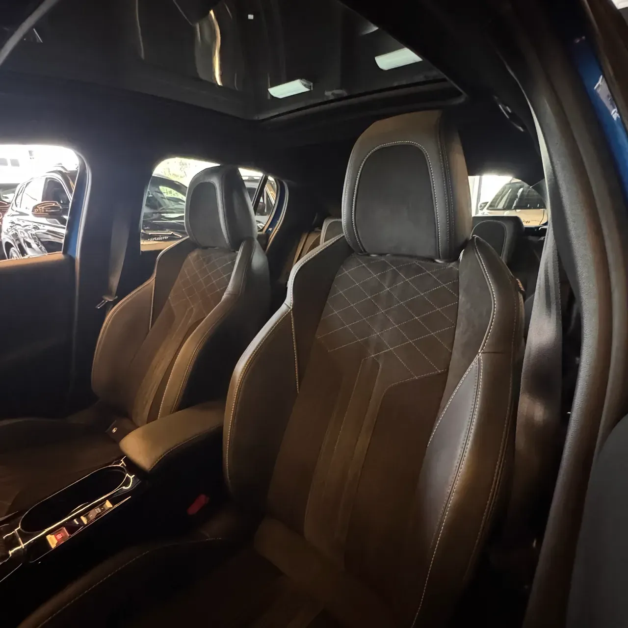 Peugeot E-208 - Imagem 5