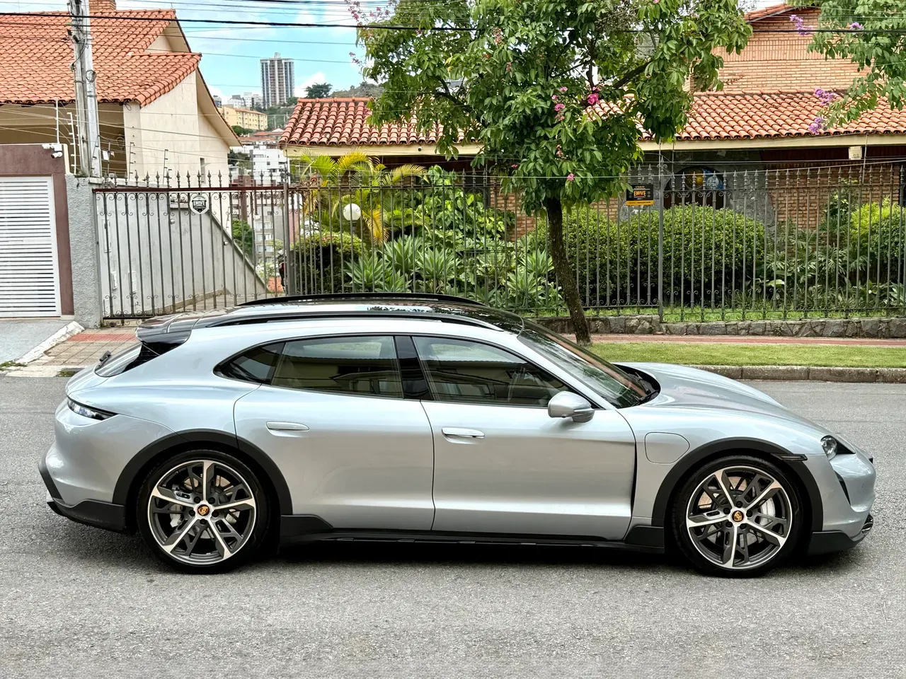 Porsche Taycan - Imagem 5