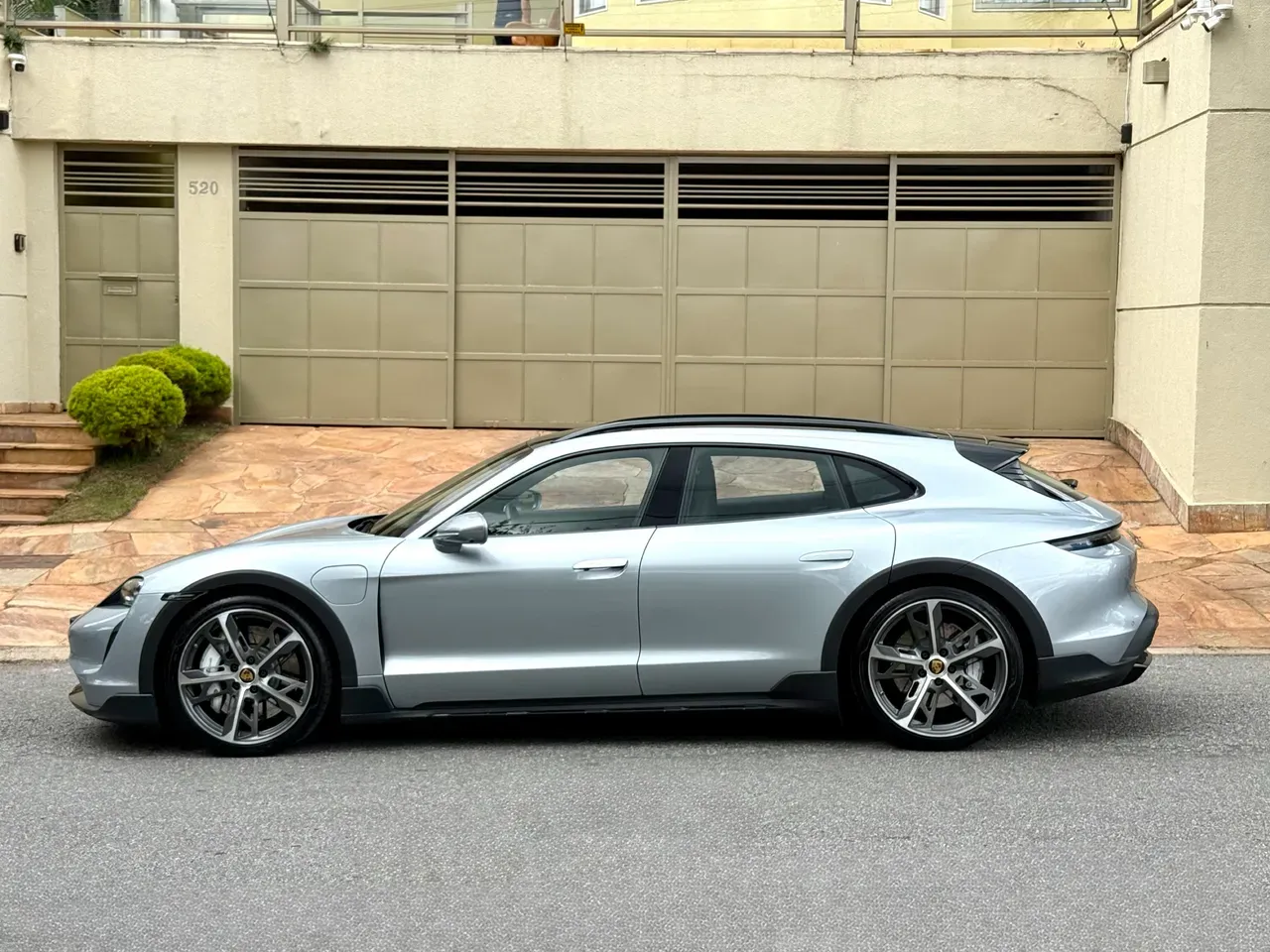 Porsche Taycan - Imagem 7