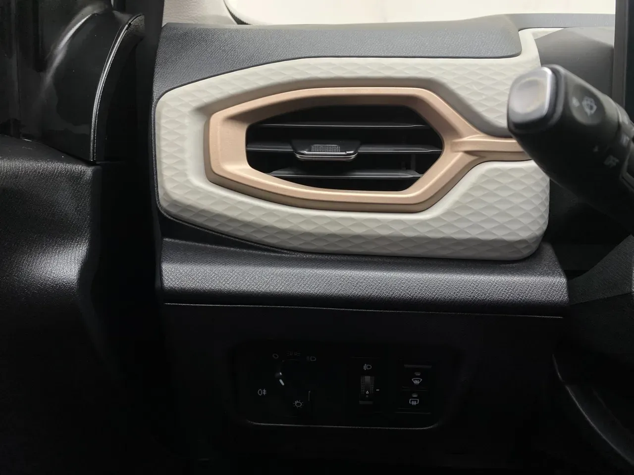 JAC E-JS1 - Imagem 17