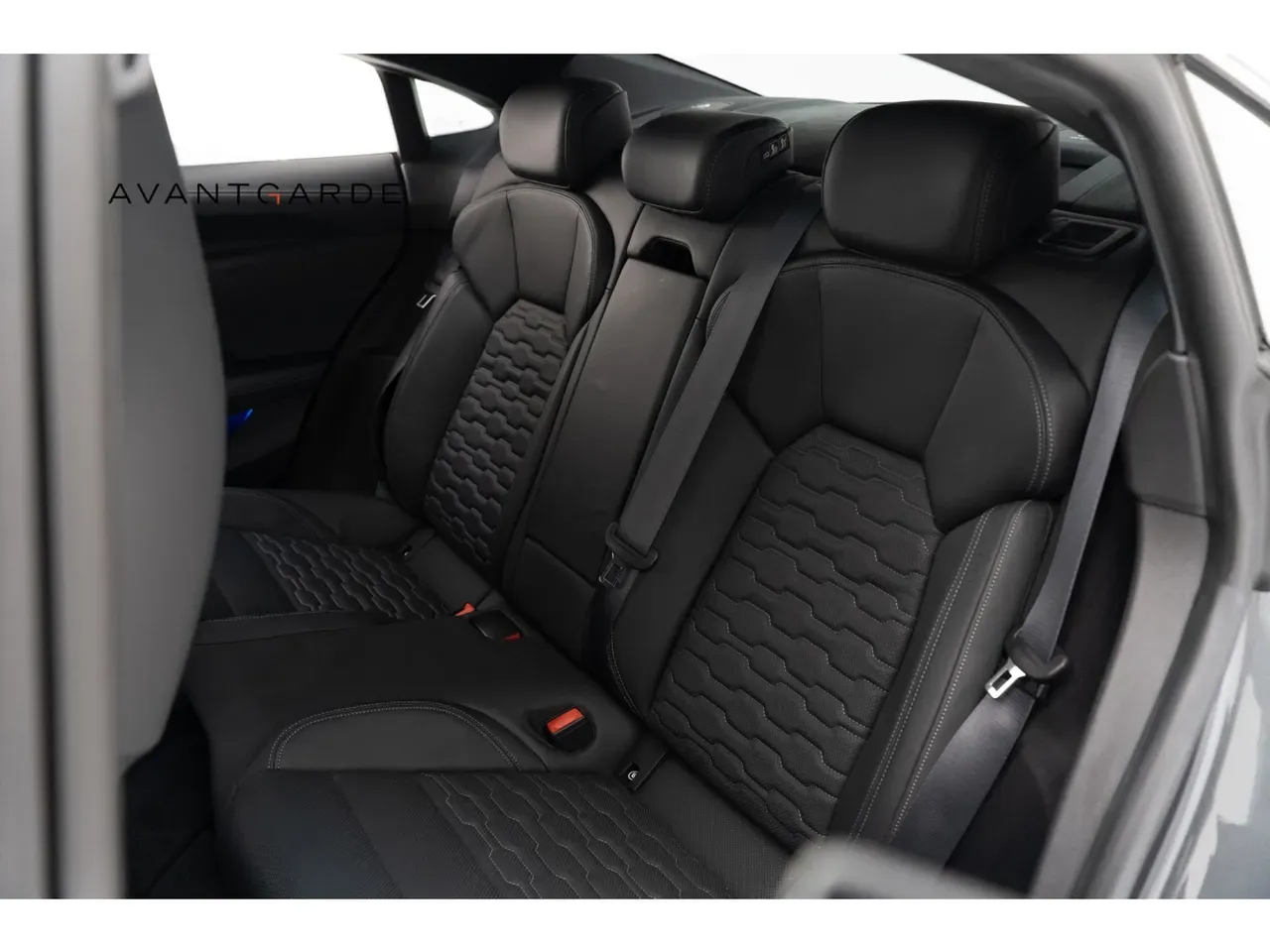 Audi Rs E-tron  GT - Imagem 13