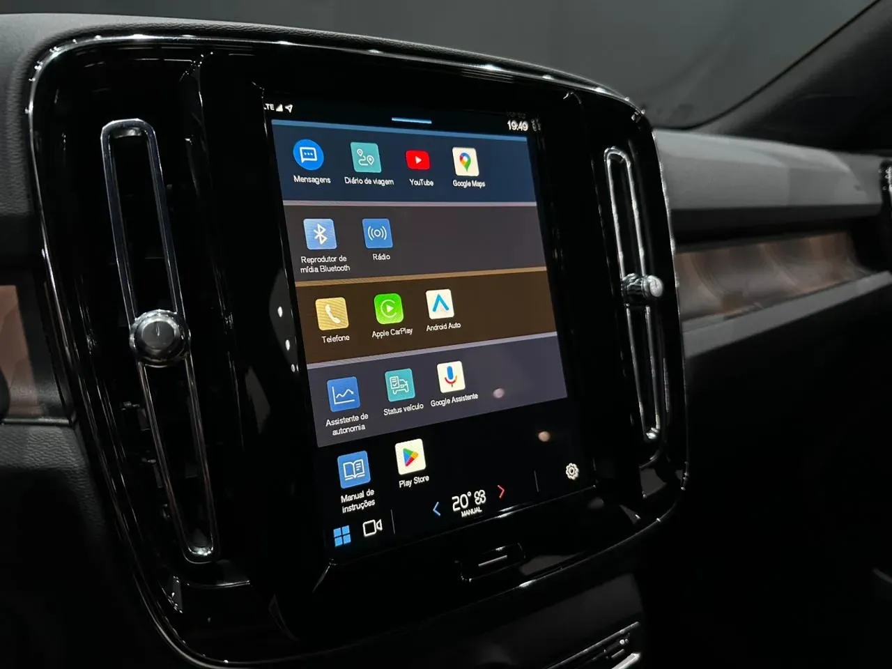 Volvo XC40 Recharge - Imagem 16