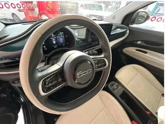 Fiat 500e - Imagem 14