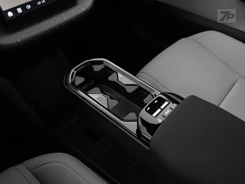 Volvo EX30 - Imagem 7