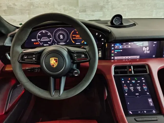 Porsche Taycan - Imagem 9