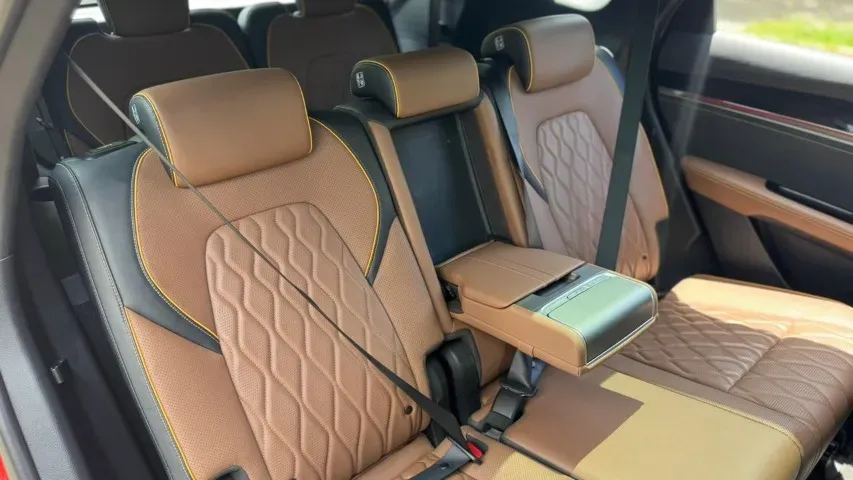 BYD Tang - Imagem 18