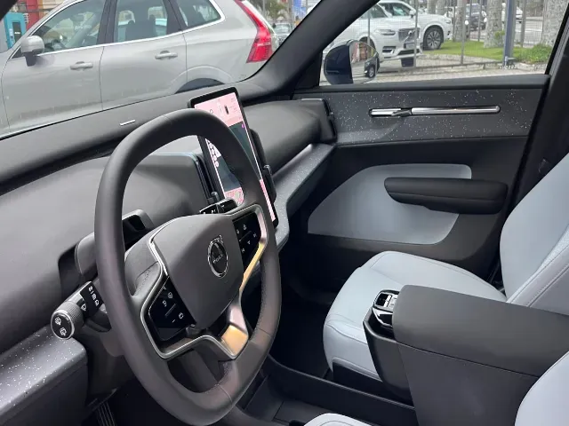 Volvo EX30 - Imagem 9