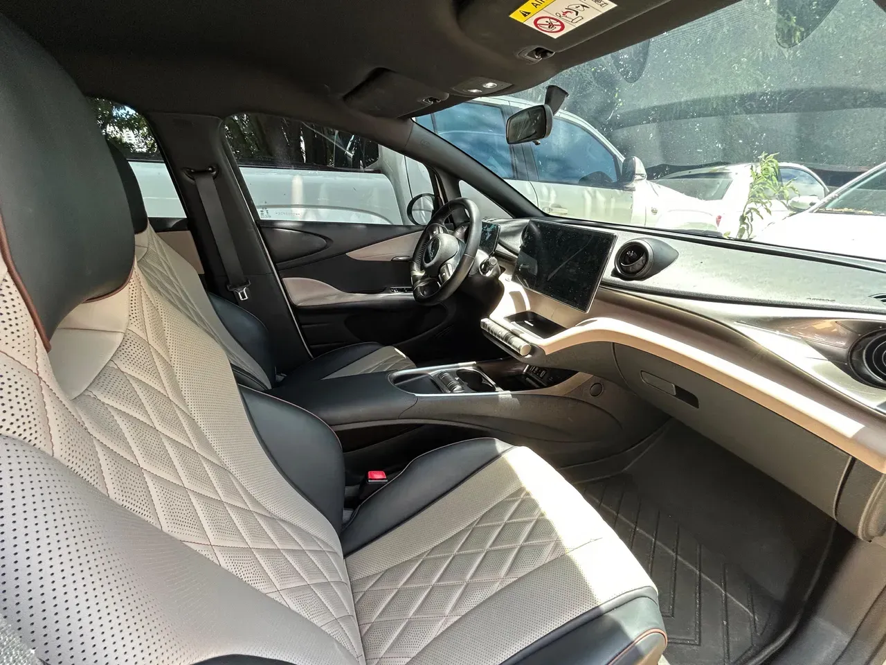 BYD Dolphin - Imagem 2