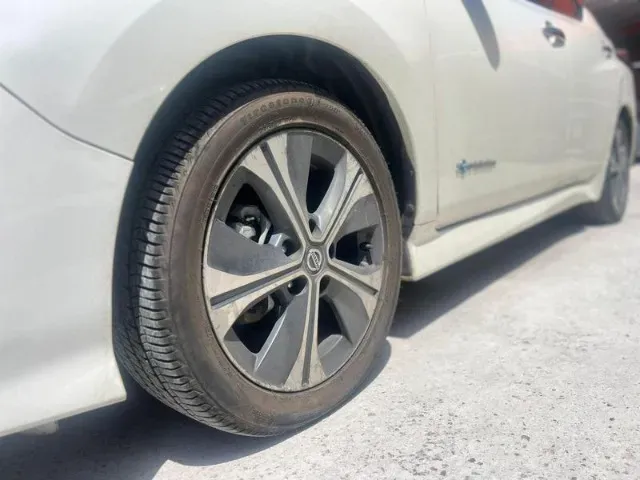 Nissan Leaf - Imagem 5