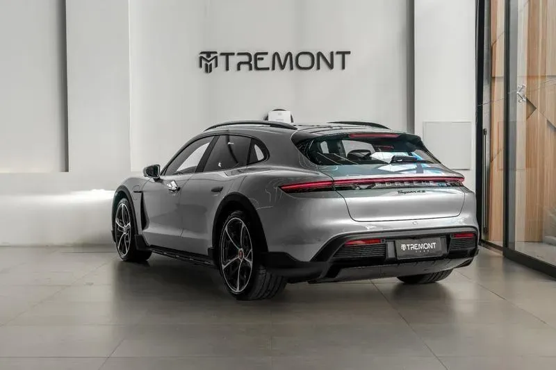 Porsche Taycan - Imagem 3