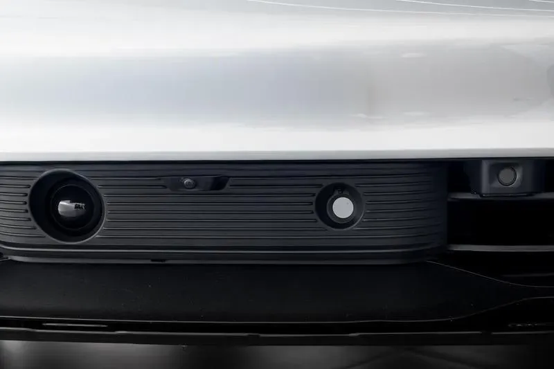 Porsche Taycan - Imagem 8