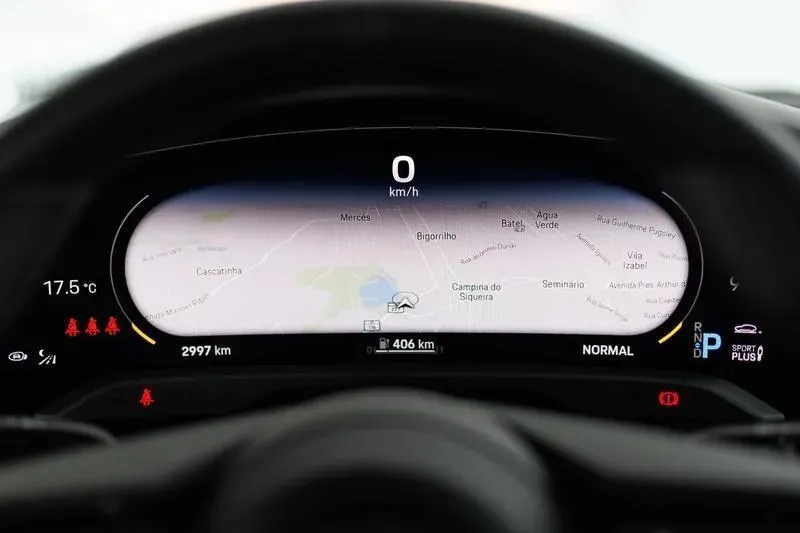 Porsche Taycan - Imagem 15