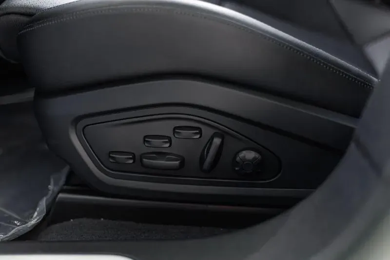 Porsche Taycan - Imagem 20