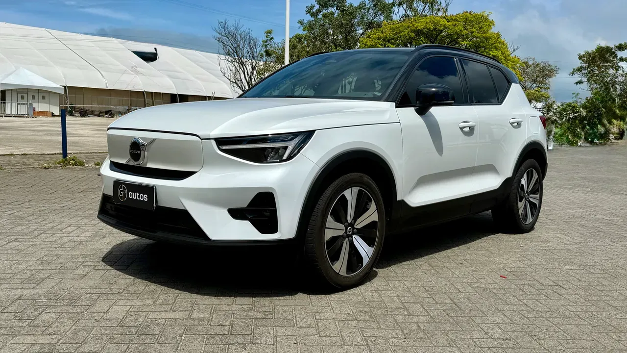 Volvo XC40 Recharge - Imagem 6