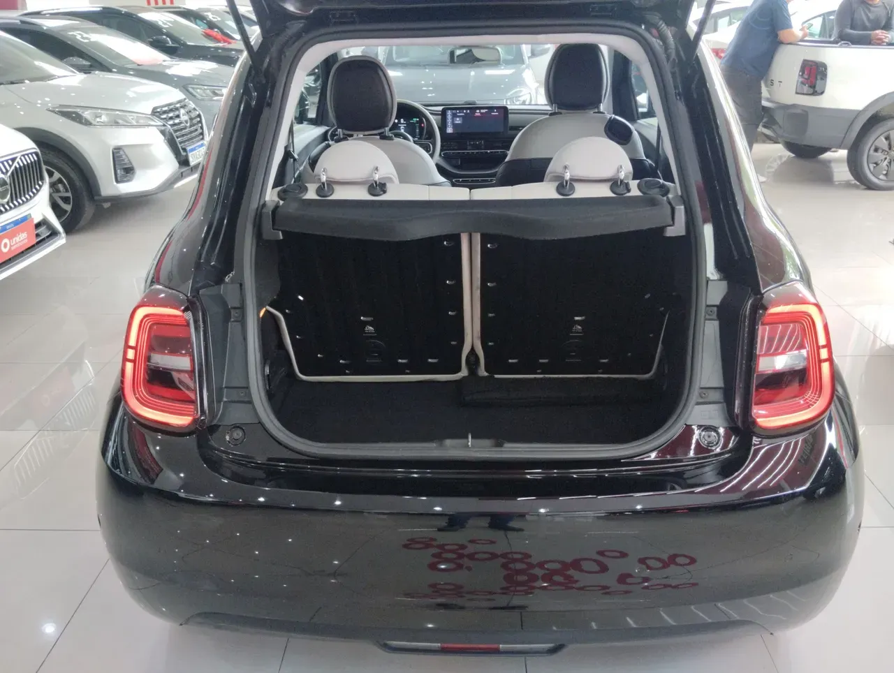 Fiat 500e - Imagem 8