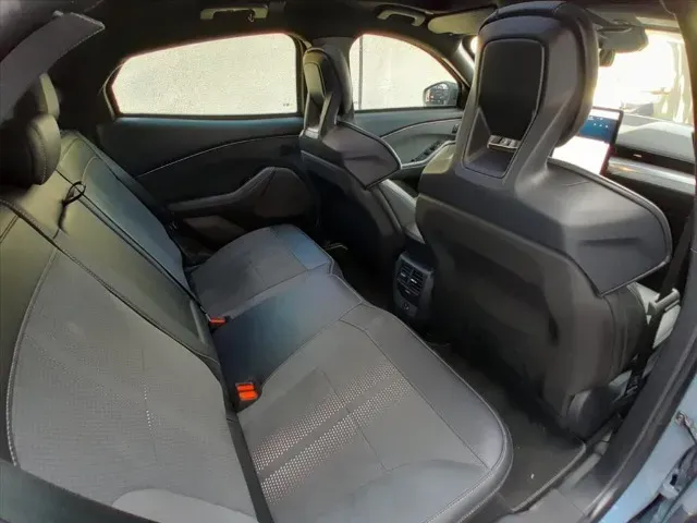 Ford Mustang Mach-e - Imagem 18