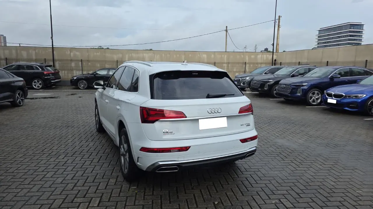 Audi Q5 E-tron - Imagem 2