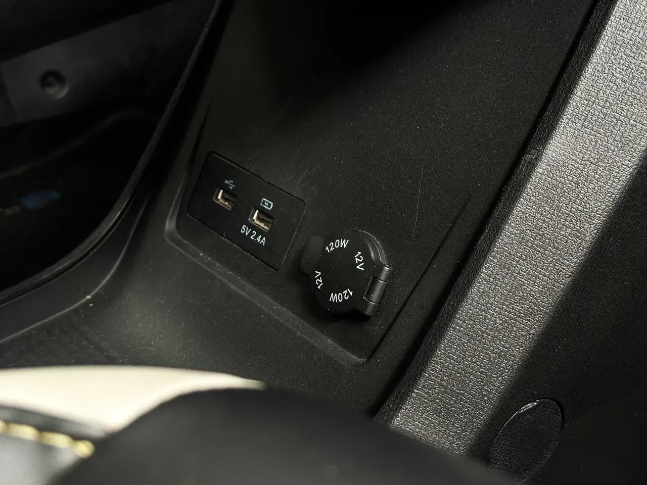 JAC E-JS1 - Imagem 17