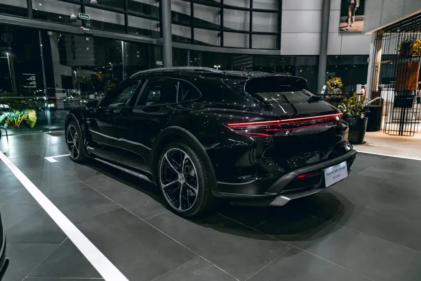 Porsche Taycan - Imagem 6