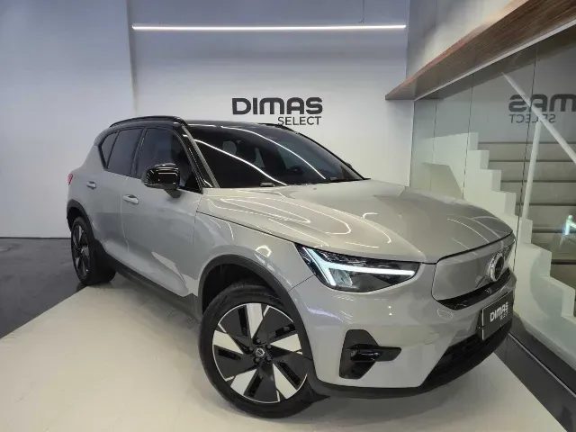 Volvo XC40 Recharge - Imagem 3