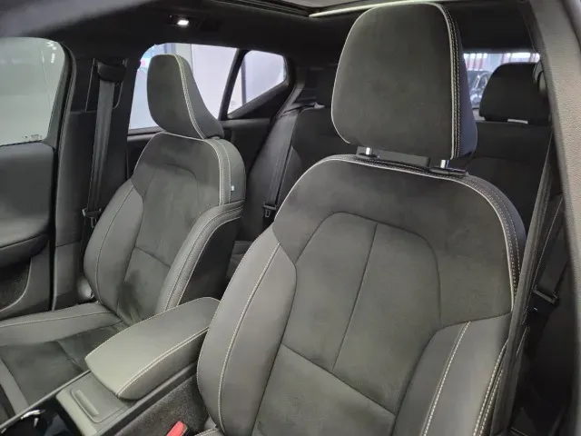 Volvo XC40 Recharge - Imagem 16