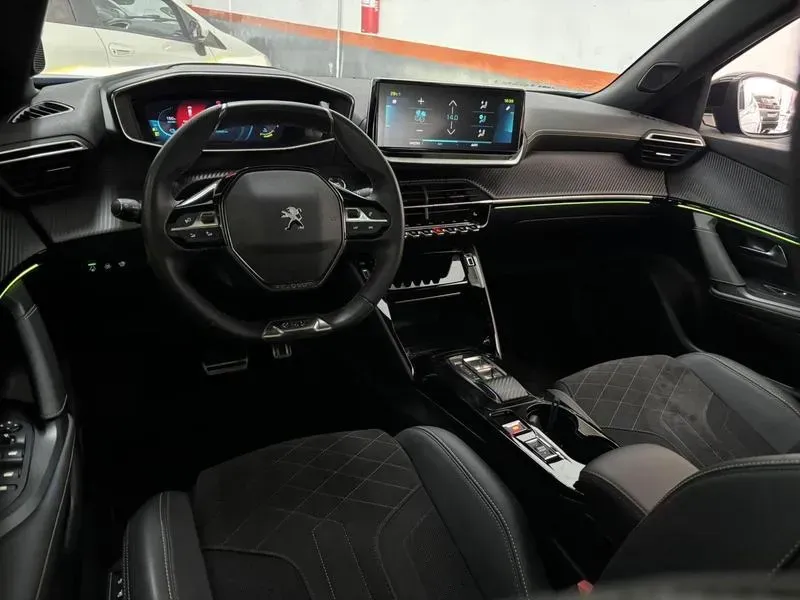 Peugeot E-2008 - Imagem 5