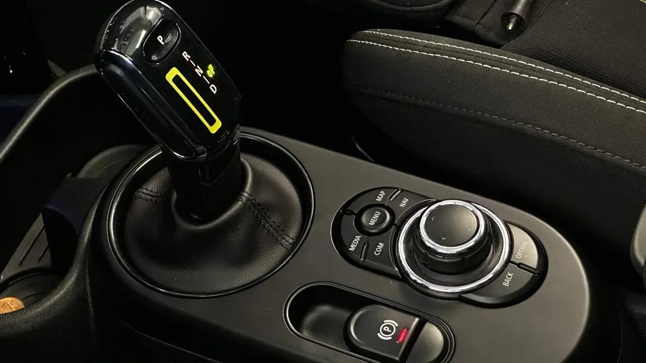 Mini CooperSE - Imagem 13