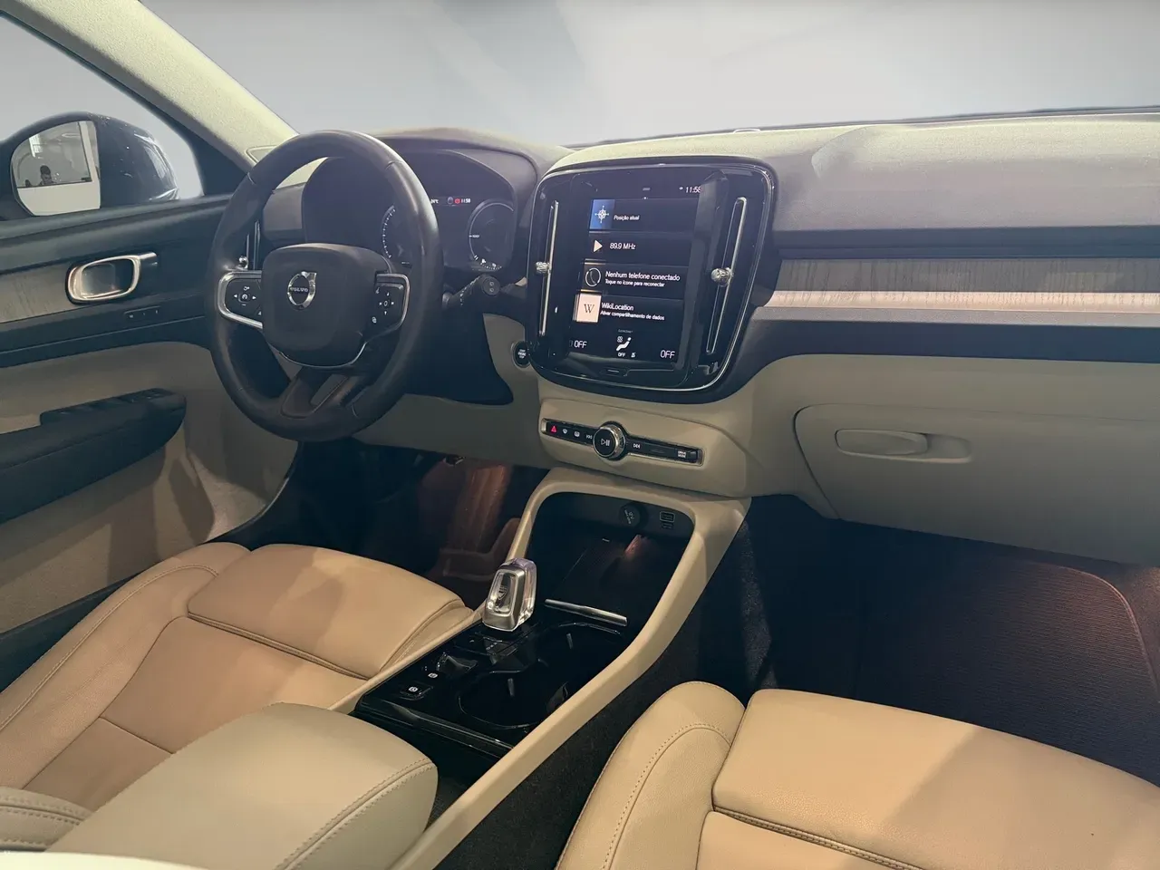 Volvo XC40 Recharge Plug-in Hybrid - Imagem 14