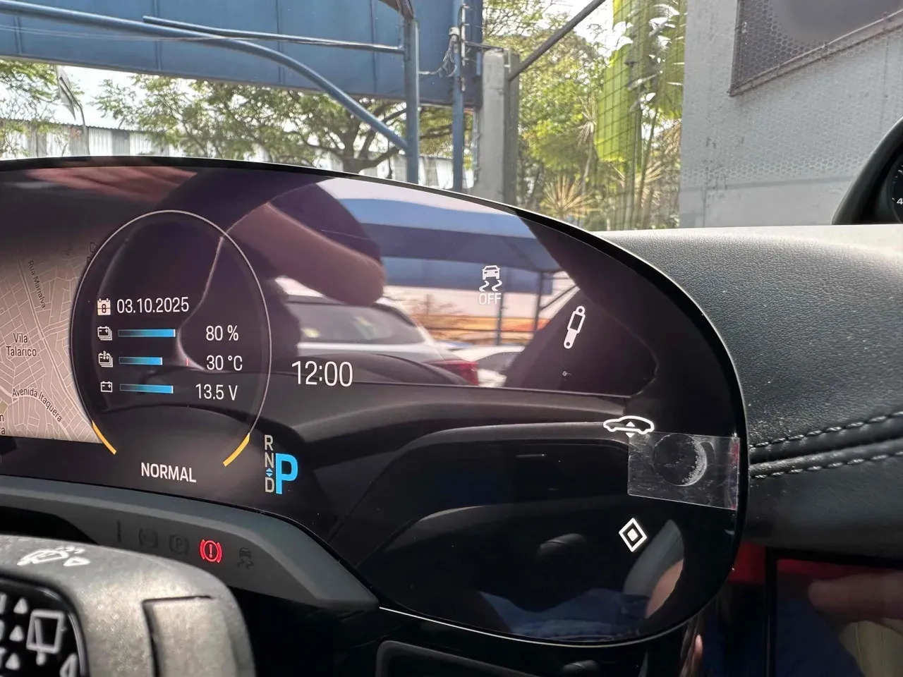 Porsche Taycan - Imagem 11