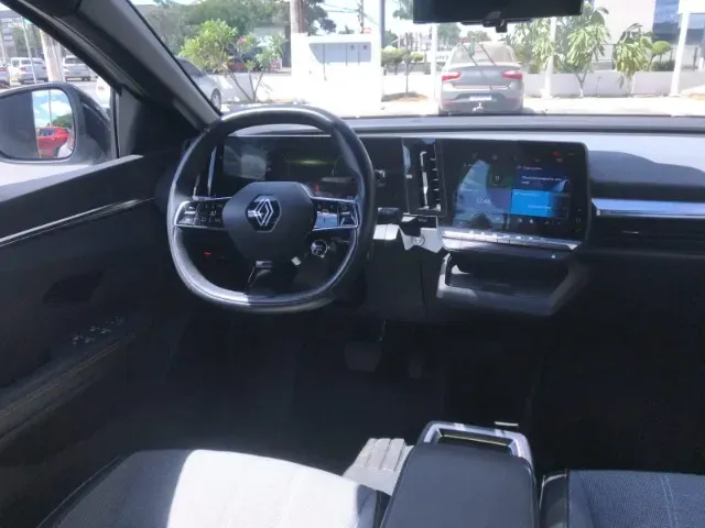 Renault Megane E-tech Electric - Imagem 7