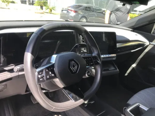 Renault Megane E-tech Electric - Imagem 11