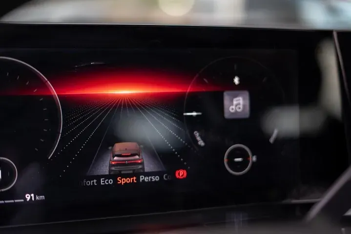 Renault Megane E-tech Electric - Imagem 10