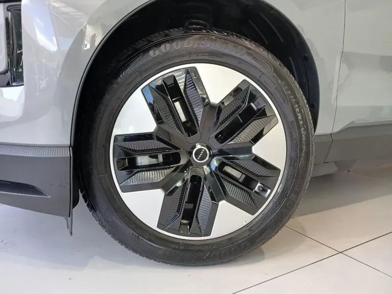 Volvo EX30 - Imagem 5