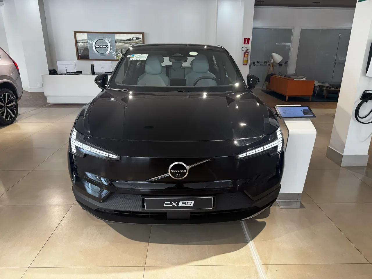 Volvo EX30 - Imagem 3