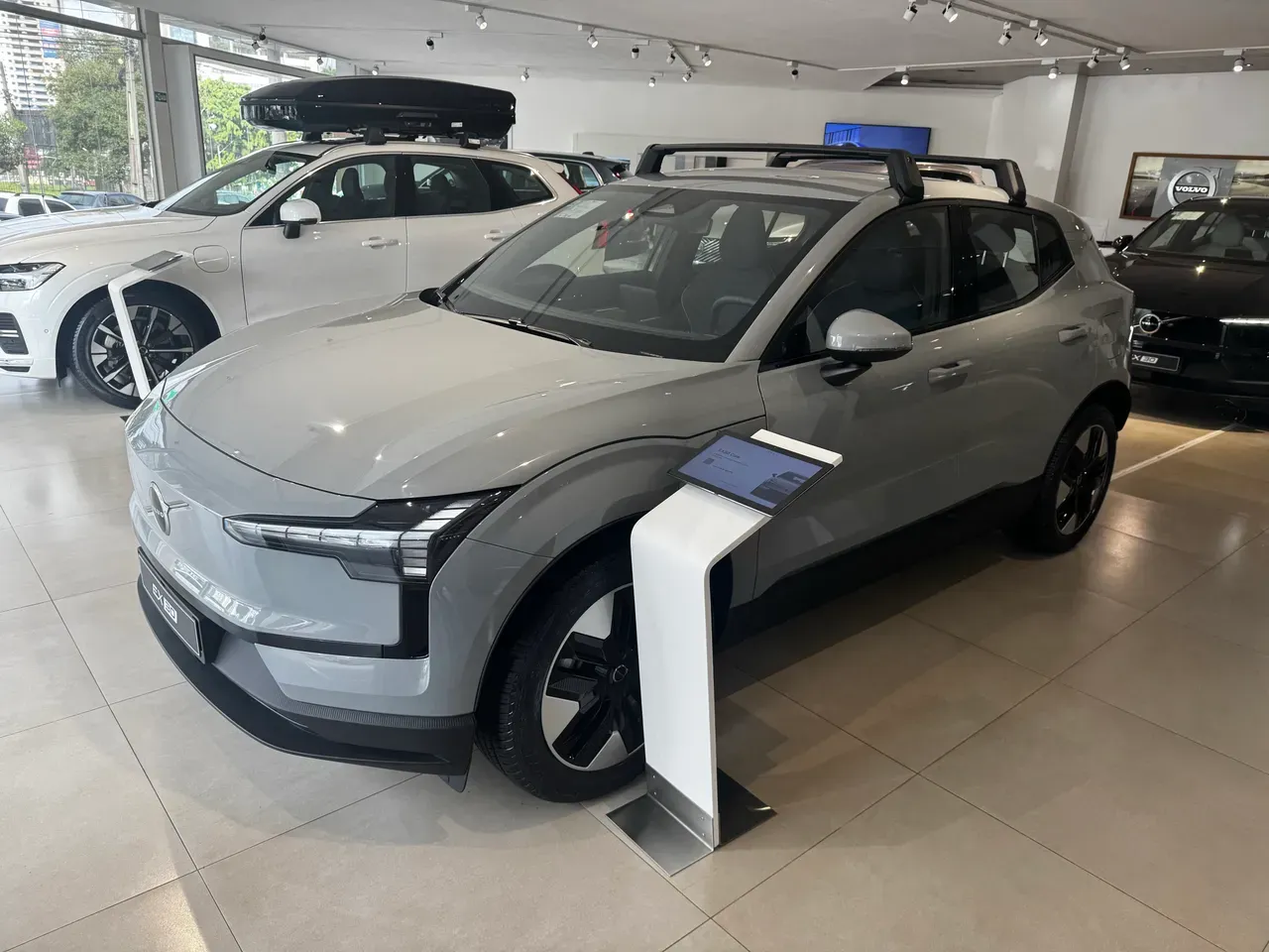 Volvo EX30 - Imagem 2