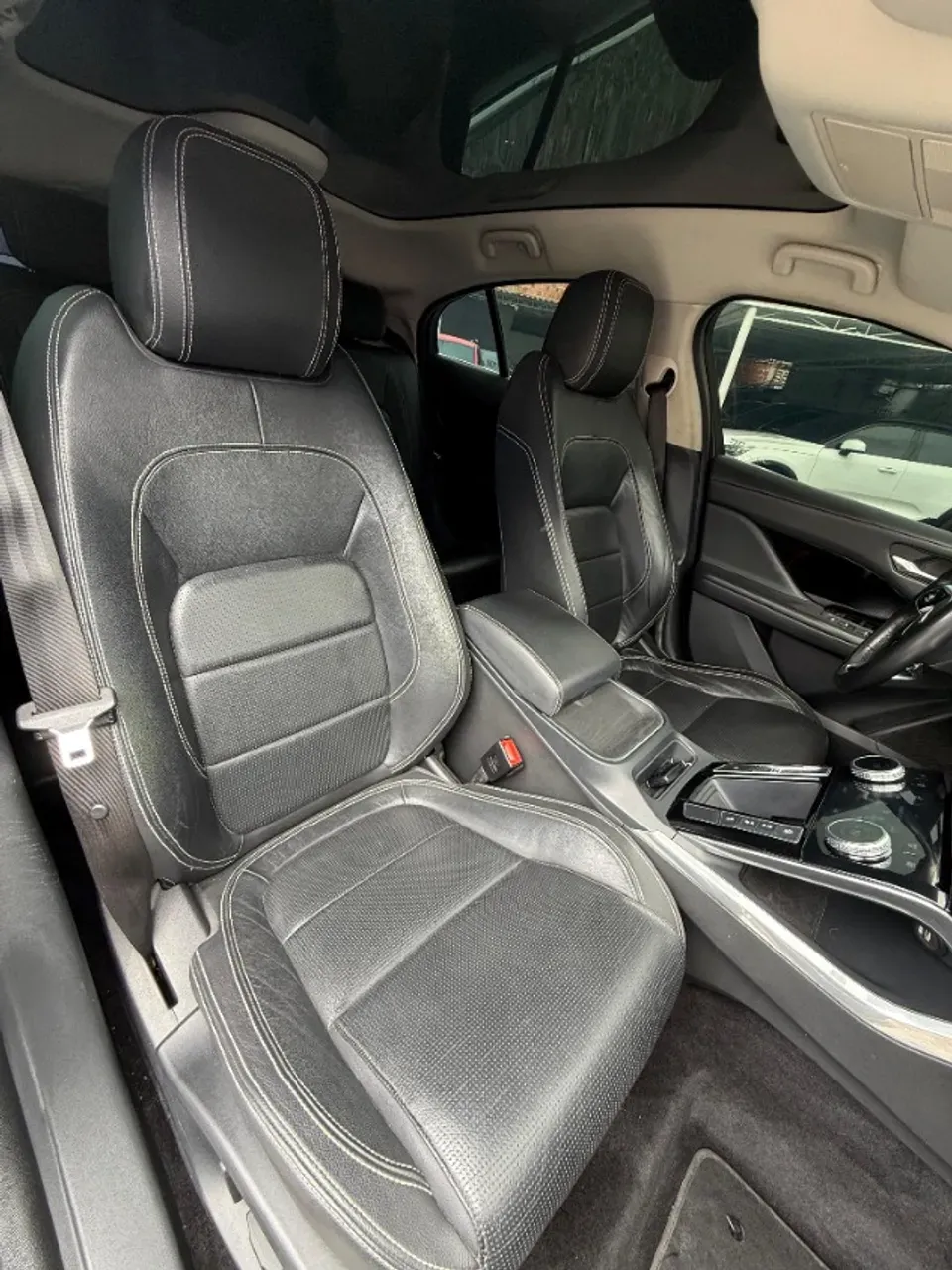 Jaguar I-pace - Imagem 19